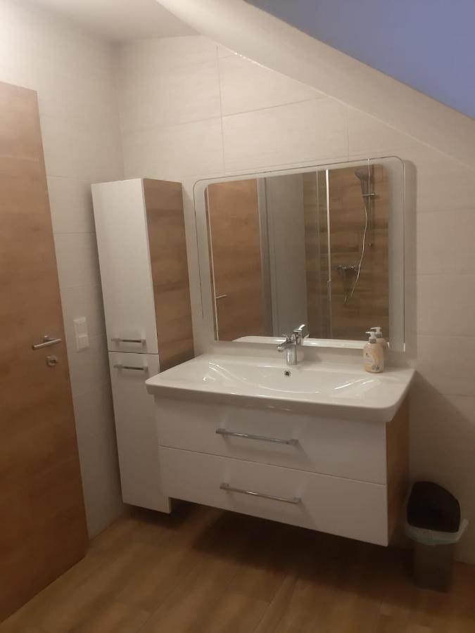 Ferienwohnung Anika Kleinlobming Εξωτερικό φωτογραφία